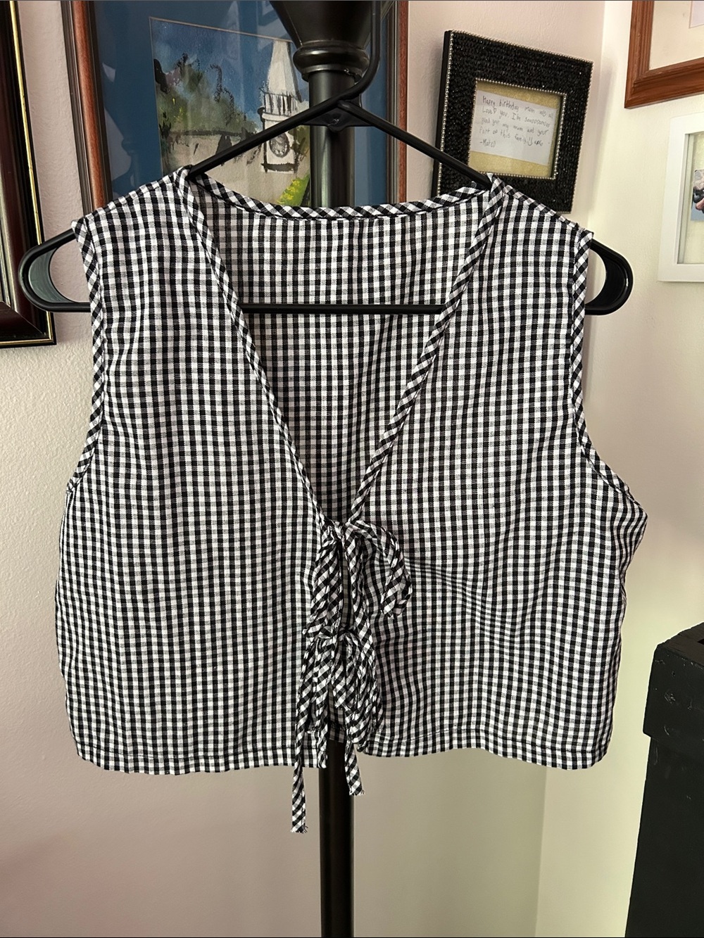 Gingham Tie-Front Sleeveless Crop Top - Black & White